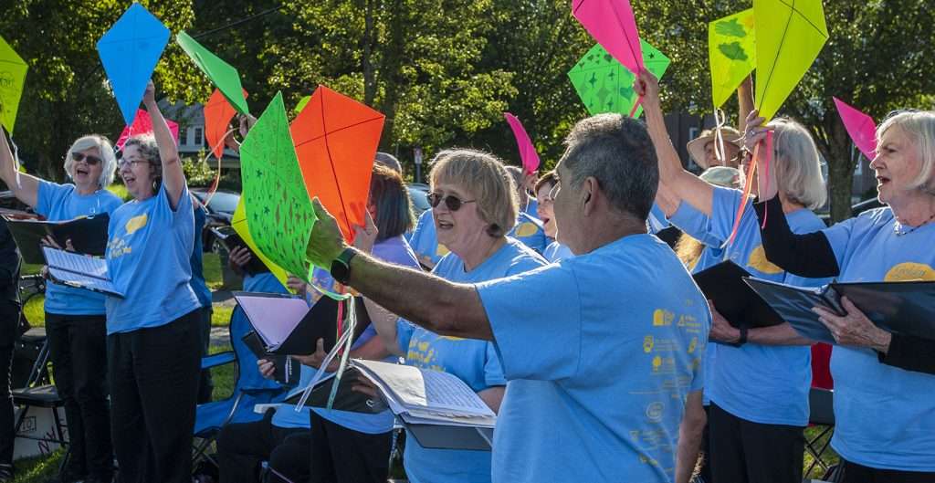 Golden Tones chorus at Farmers Market
