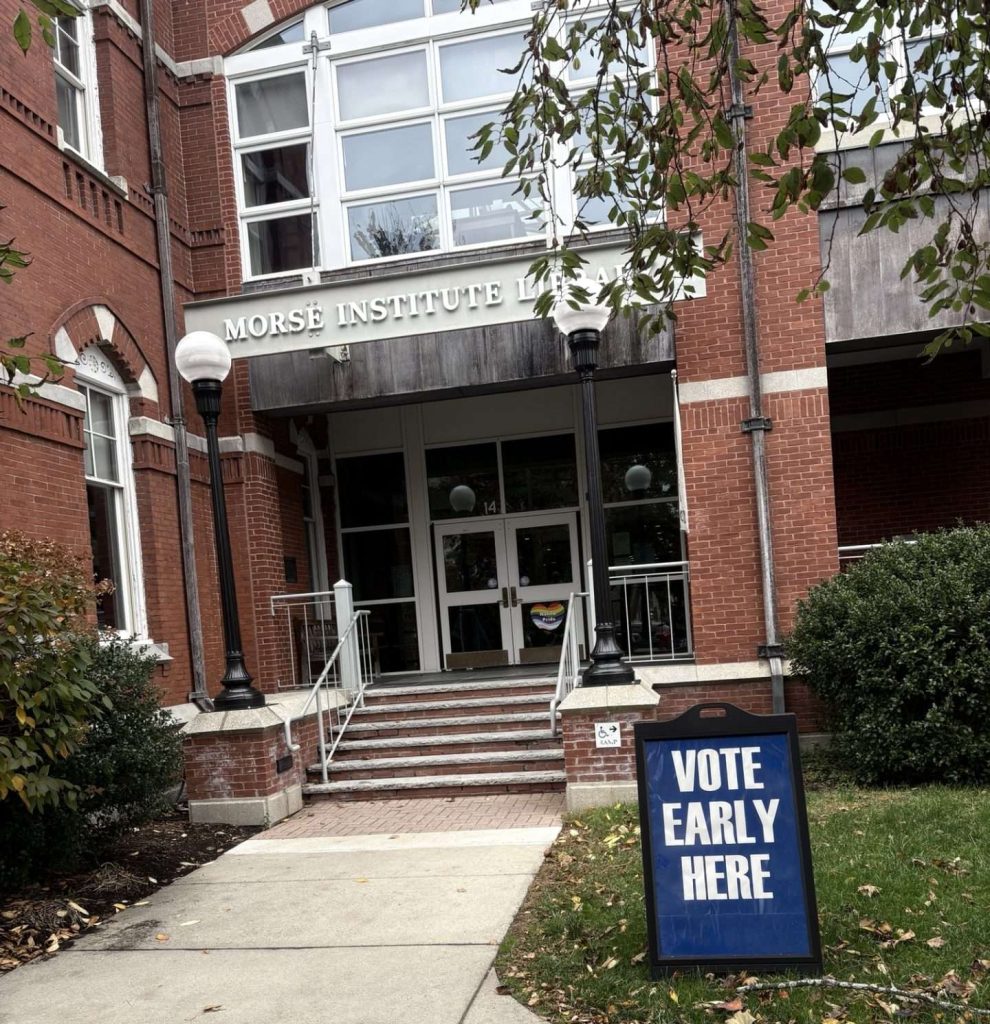 Vote Early Here sign at Morse Institute Library